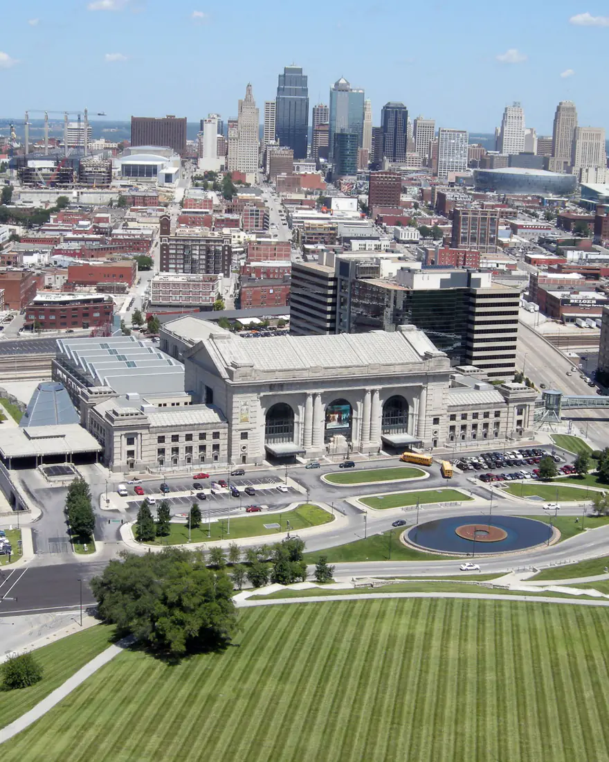 Union Station and downtown Kansas City seen from Liberty Memorial